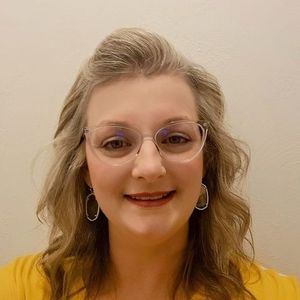 Meet your Posher, Becky